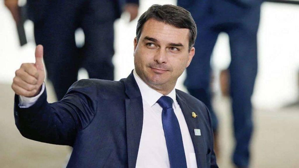 Pesquisa aponta Flávio Bolsonaro como o nome preferido da direita para 2026