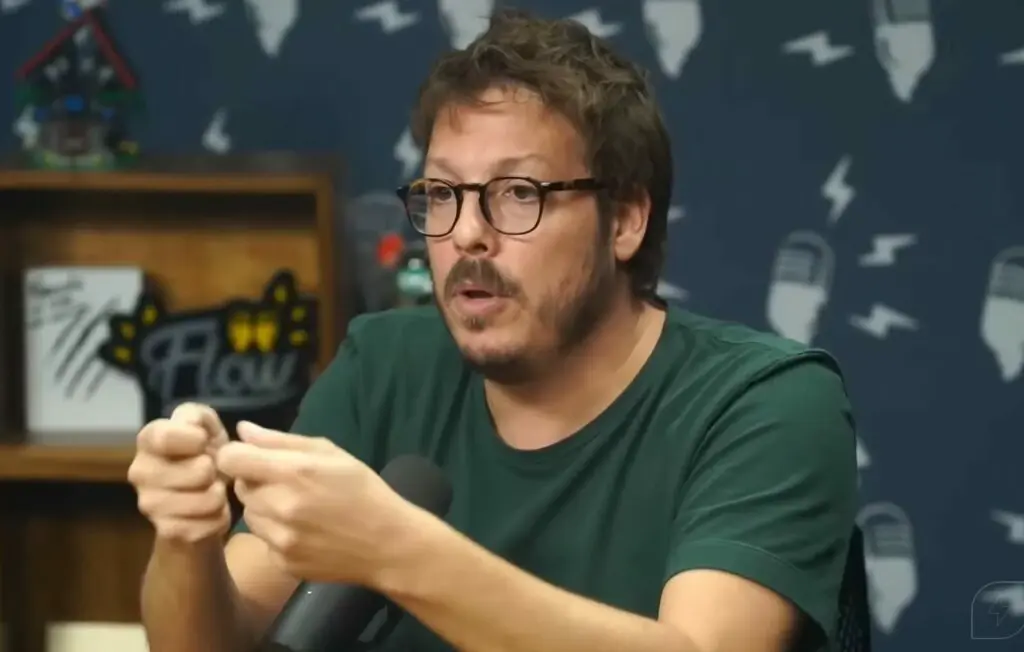 Porchat diz que Brasil saiu de tentativa de “golpe” para “roubo”