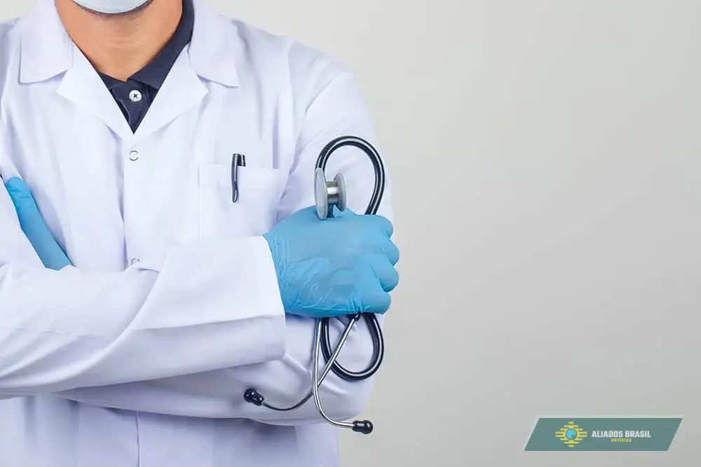 Senado aprova criação de exame nacional obrigatório para médicos recém-formados