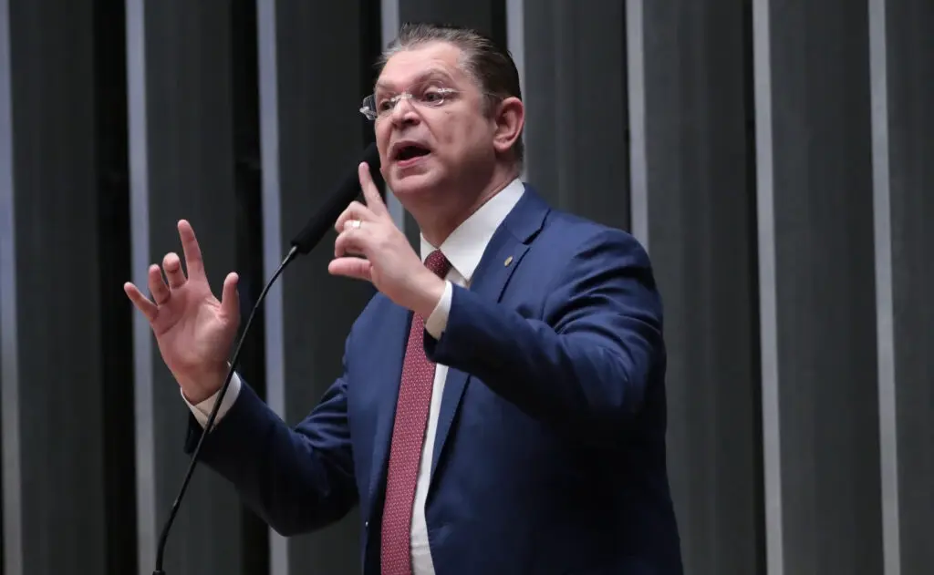 Sóstenes reage a Lula: ‘Evangélico não é trouxa da esquerda’