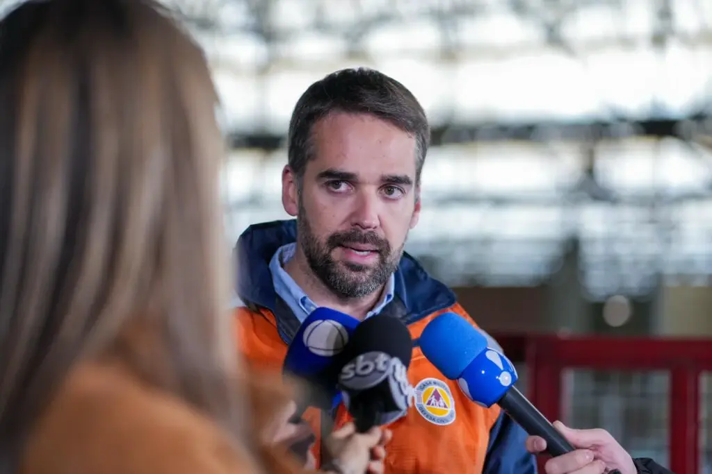 A decisão de Eduardo Leite após Caiado ser escolhido pelo PSD