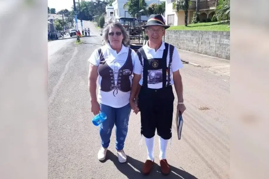 Amor até o fim da vida: marido morre um dia após esposa em SC