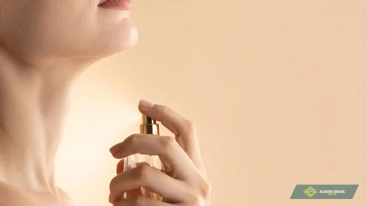 Aplicar perfume no pescoço faz mal à tireoide? Saiba a verdade