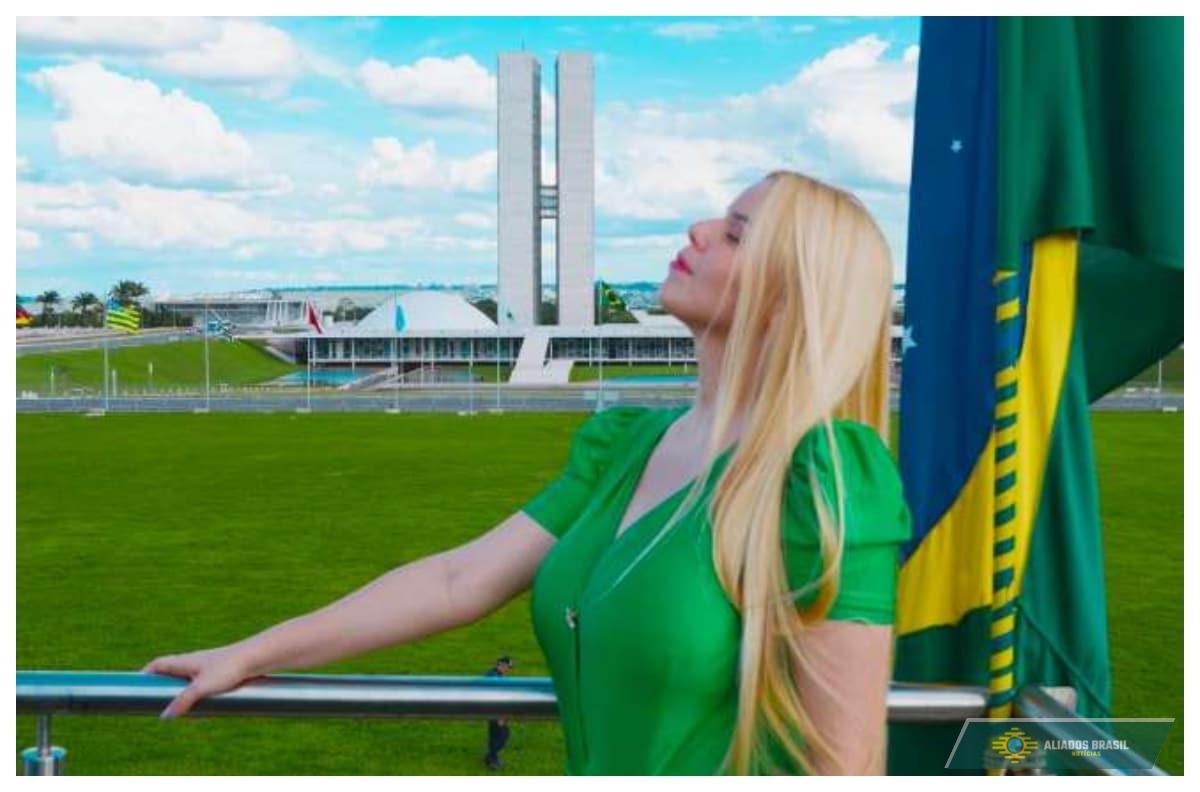 Após um ano presa pelo 8 de janeiro, cantora gospel Fernanda Oliver é absolvida na Operação Lesa-Pátria