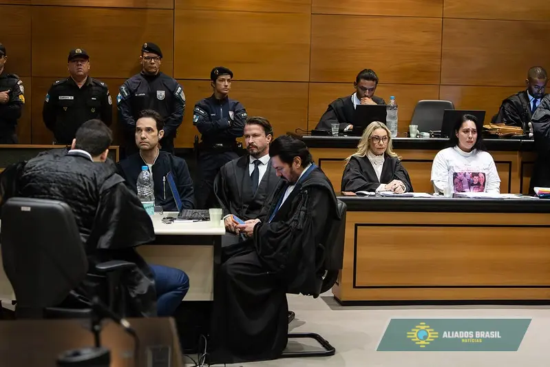 “Assassinaram o Henry pela segunda vez”, diz Leniel Borel