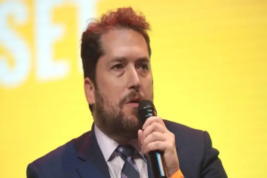 Assessor de Trump com visto revogado pediu audiência com Nunes Marques