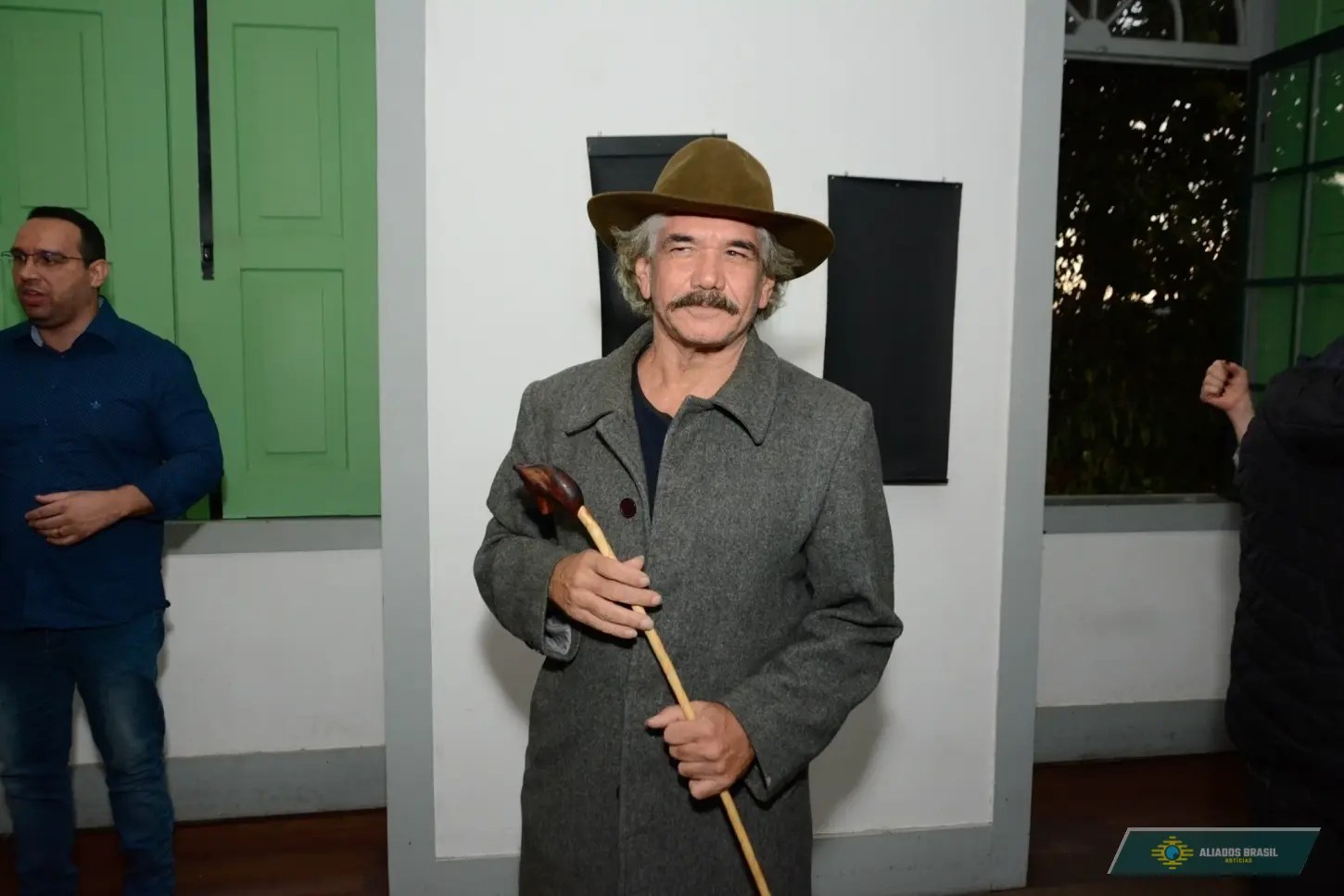 Ator recebe doação de órgão da própria esposa e faz transplante