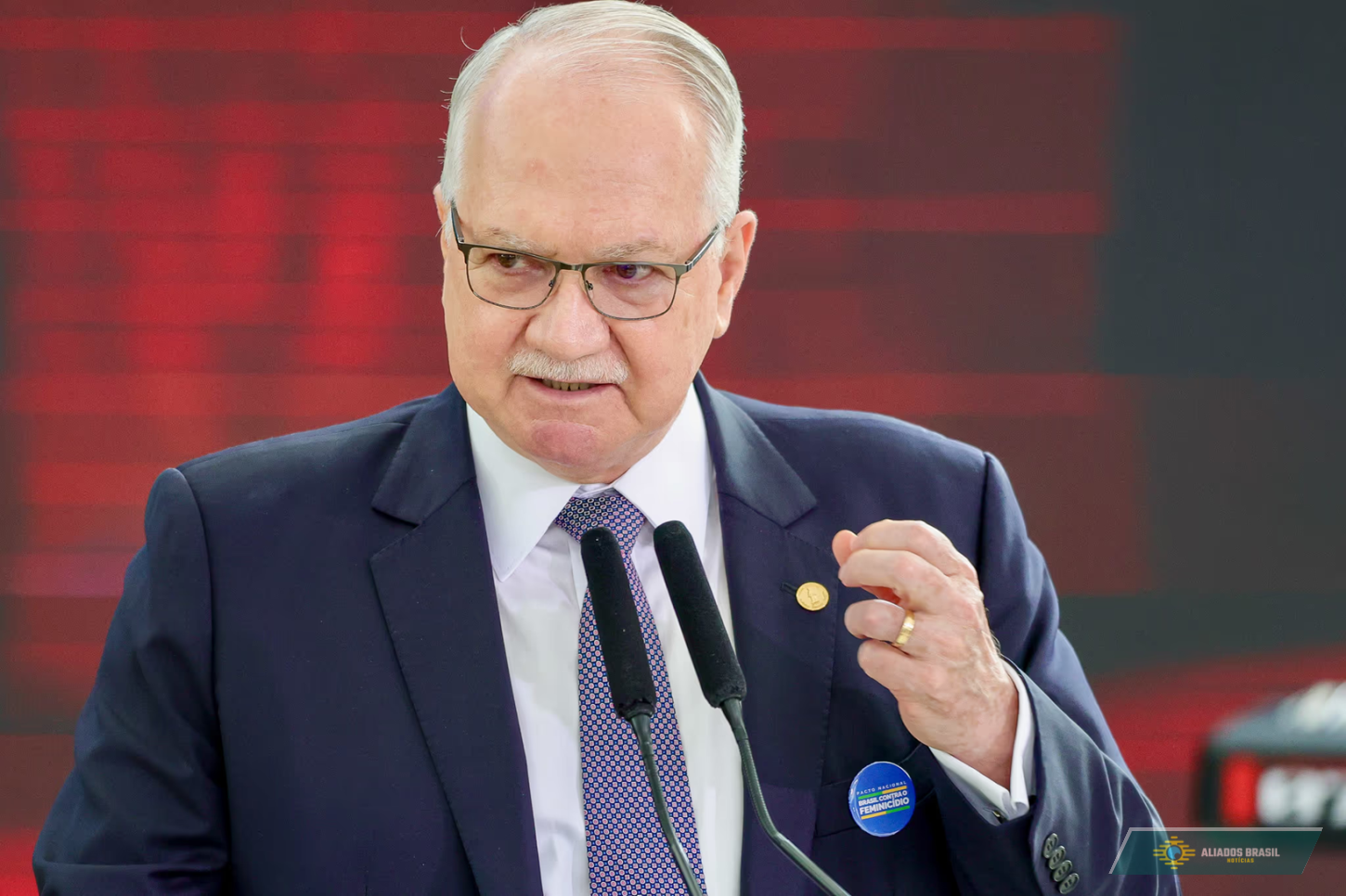 “Autocontenção não é fraqueza, é respeito à separação de poderes”, diz Fachin