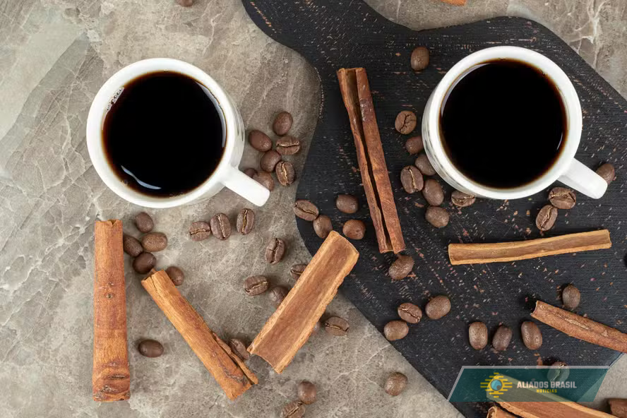 Café com canela: mistura vai além do modismo e oferece benefícios para o organismo