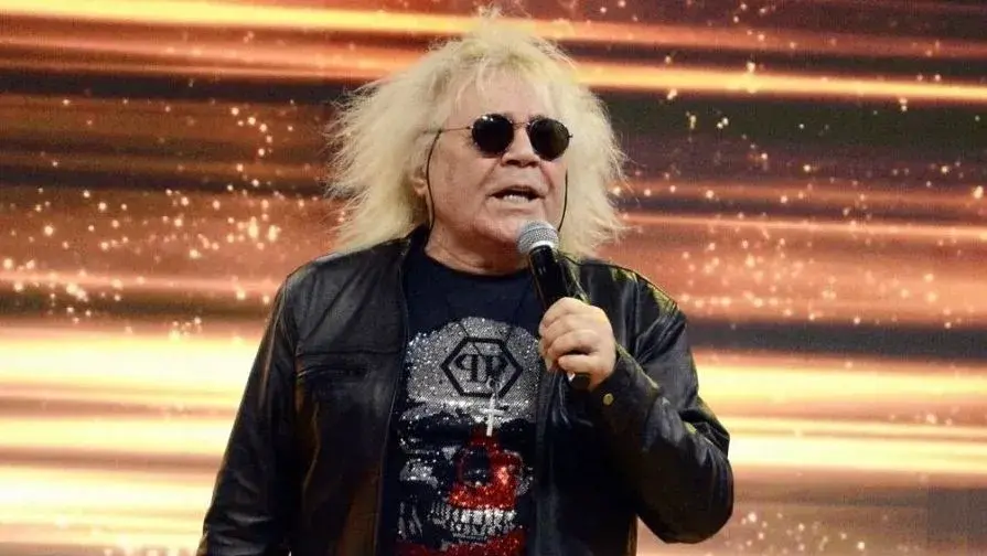 Cantor e ex-Fazenda passou por procedimento para implantar um marcapasso