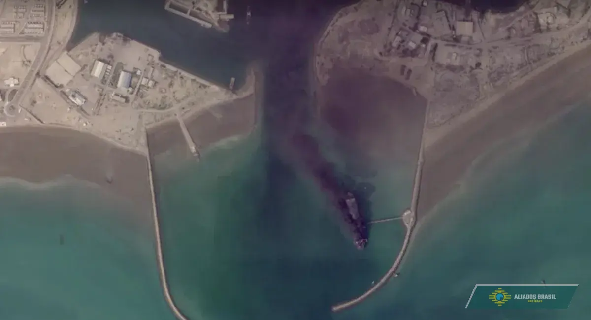 Comandante dos EUA diz que 17 navios iranianos foram destruídos