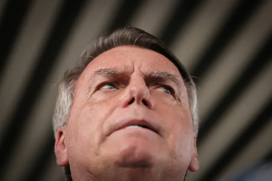 Comissão da Câmara aprova pedido ao STF por domiciliar a Bolsonaro
