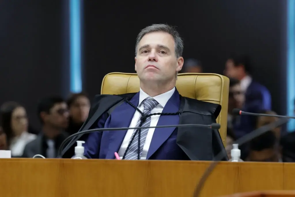 INSS: André Mendonça manda leiloar veículos de investigados