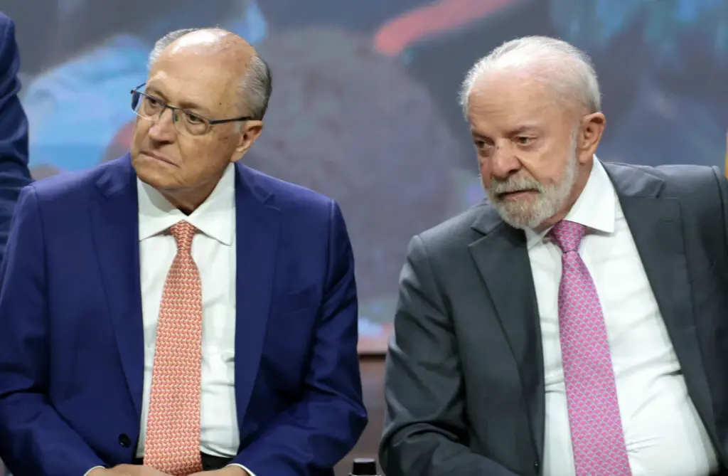 Lula confirma Alckmin como pré-candidato a vice-presidente  
