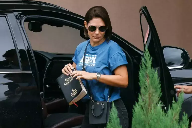 Michelle se reúne com Moraes no STF após PGR defender prisão domiciliar para Jair Bolsonaro 