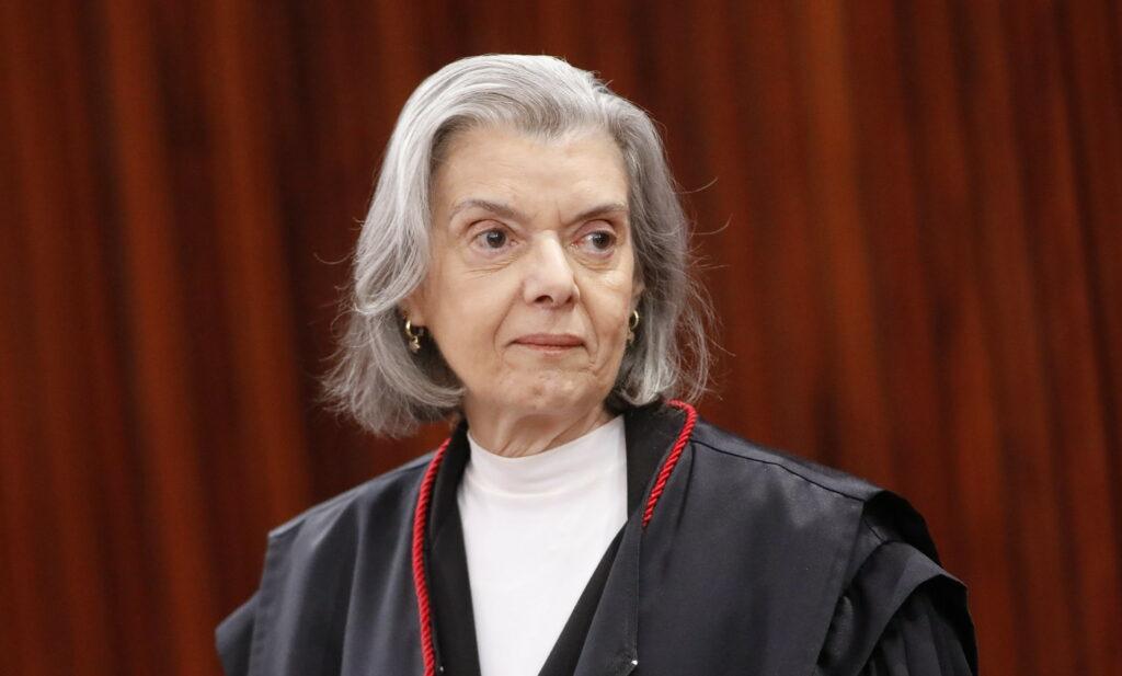 Ministra rejeita habeas corpus de advogada a favor de Bolsonaro