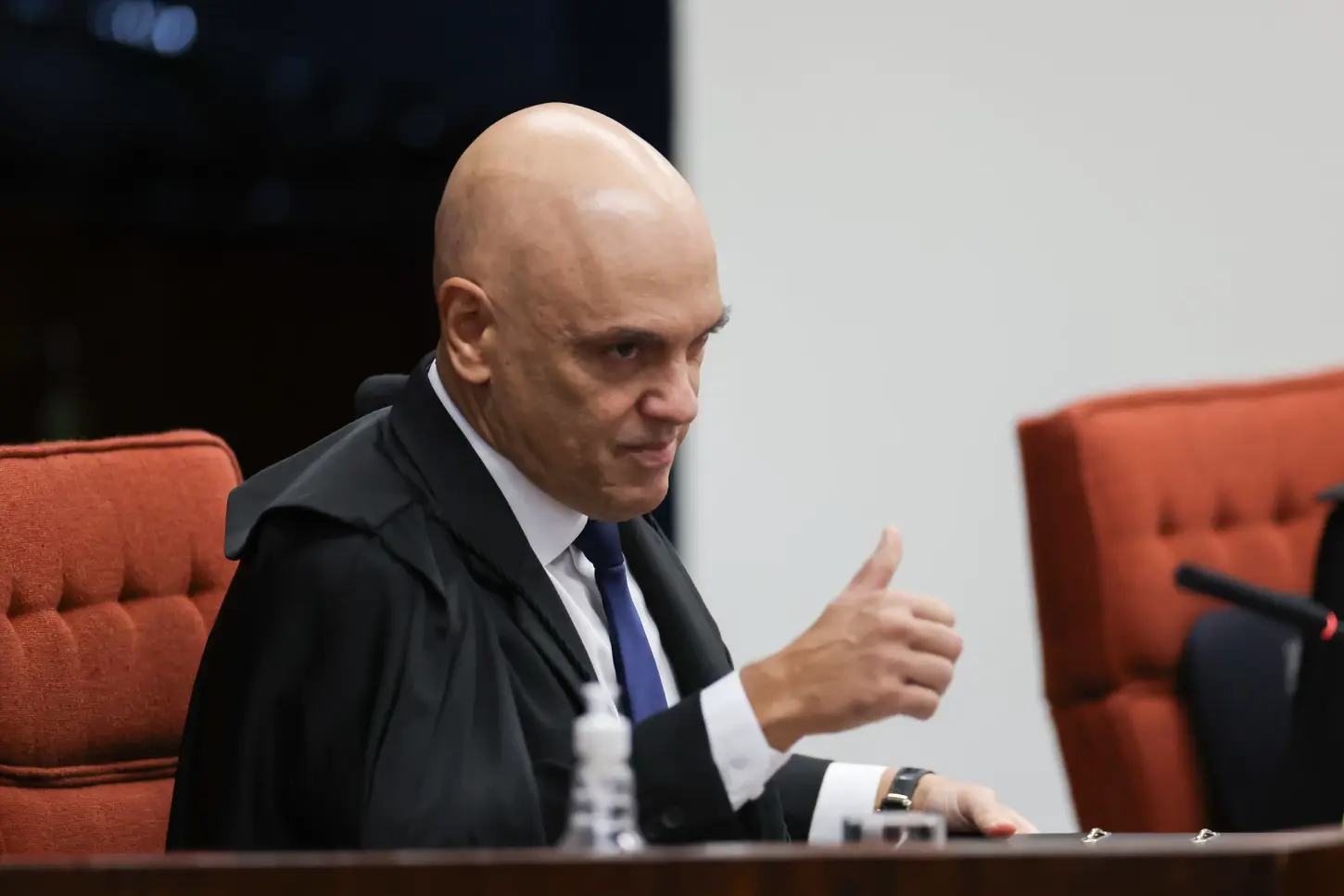 Moraes autoriza visita de defesa de Jair Bolsonaro em hospital