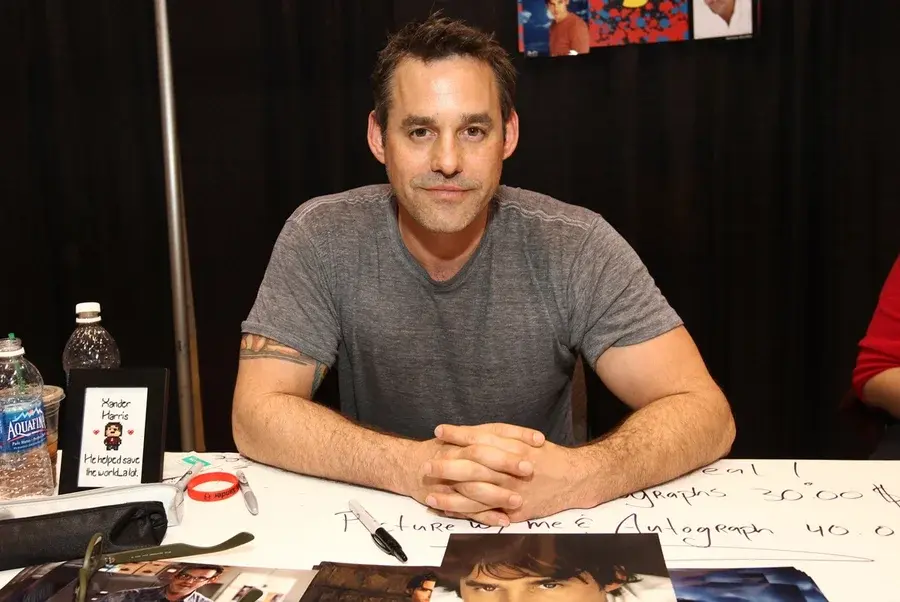 Morre Nicholas Brendon, ator de ‘Buffy: a Caça-Vampiros’, aos 54 anos