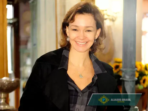 Musa dos anos 1980, Julia Lemmertz diz que sente morte se aproximar