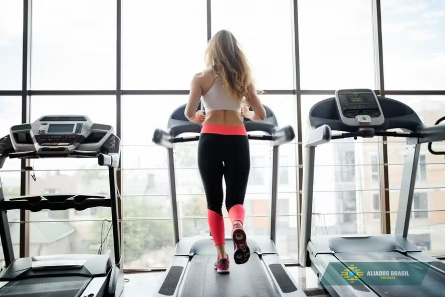 Quanto tempo de cardio preciso fazer para o corpo começar a queimar gordura? (É muito menos do que imagina)