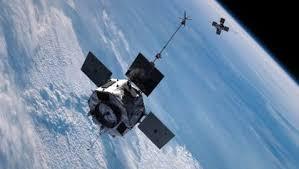 Sonda gigante e descontrolada da Nasa mergulha na atmosfera da Terra