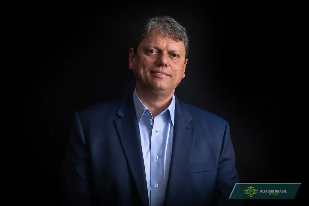 Tarcísio venceria todos os aliados de Lula pelo governo de SP, diz Atlas