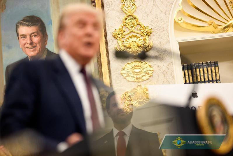 Trump ameaça “explodir massivamente” maior campo de gás do Irã após ataques ao Catar