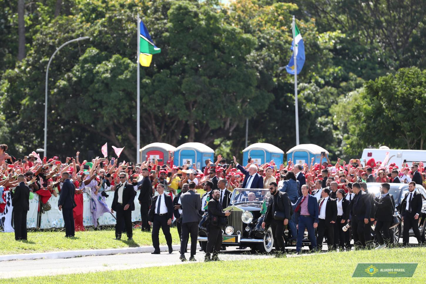 Adeus posse em 1º de janeiro: presidente e governadores terão novas datas a partir de 2027