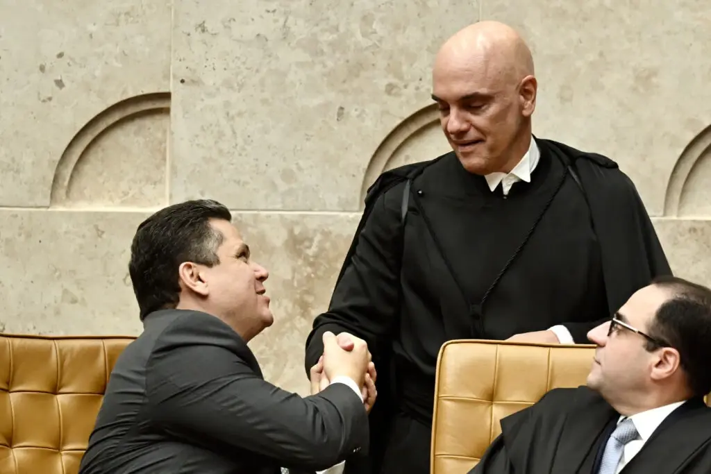 Alcolumbre jantou com Moraes na véspera de sabatina de Messias