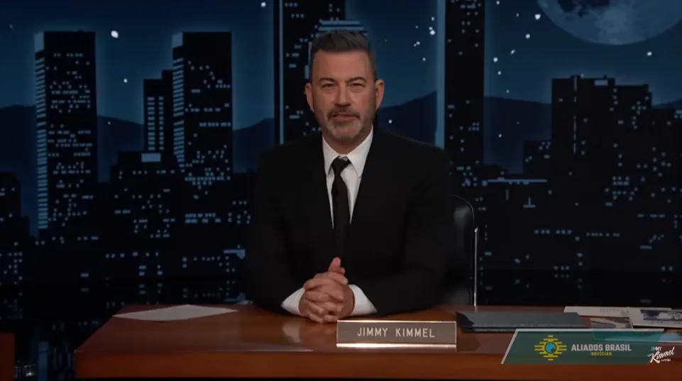 Após piada, Trump e Melania pedem demissão de apresentador