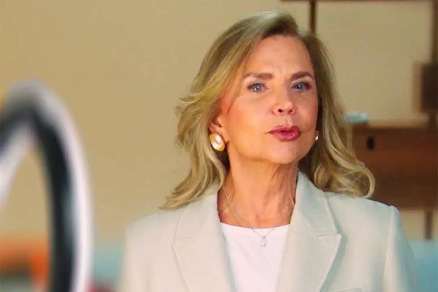 Aracy voltou? Anúncios chamam atenção e dão o que falar