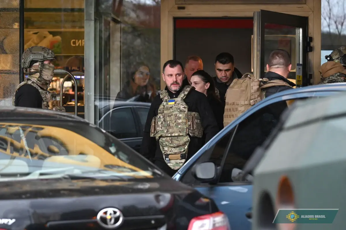 Ataque a tiros deixa cinco mortos e 10 feridos em Kiev, na Ucrânia