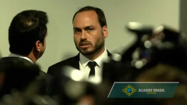 Carlos publica mensagem para Valdemar: “Me ajude a te ajudar”