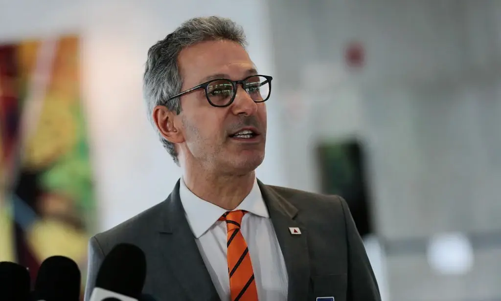 Em meio a tensões, ministro do STF fala em “prisão” de Zema