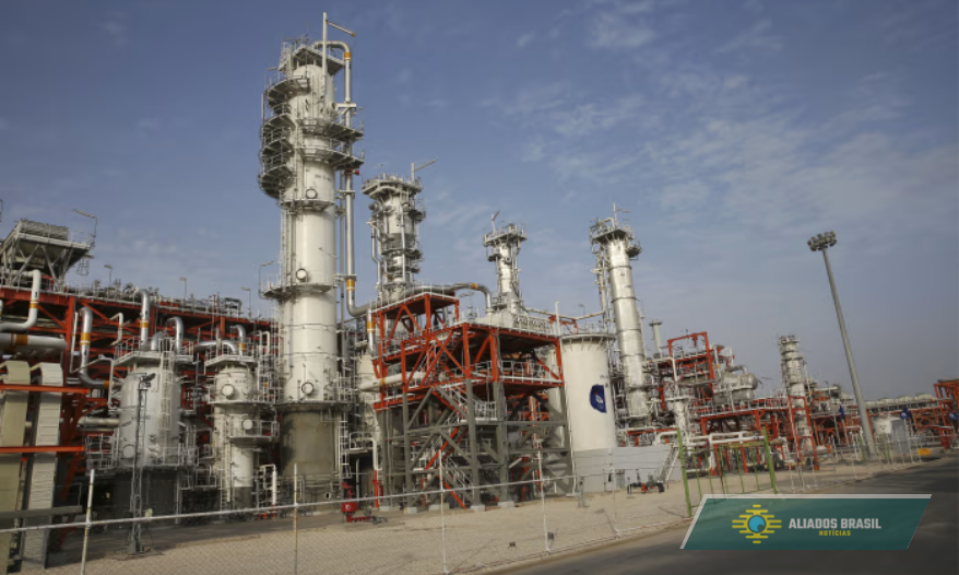 Israel ataca novamente maior planta petroquímica do Irã e causa perdas bilionárias