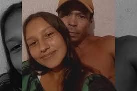 Jovem de 17 anos é morta a facadas por ex enquanto caminhava com bebê