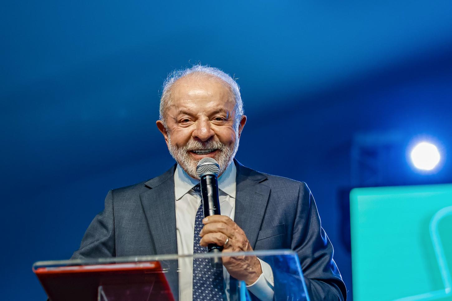Com o dobro do 2° colocado, Lula é o líder mais rejeitado do país