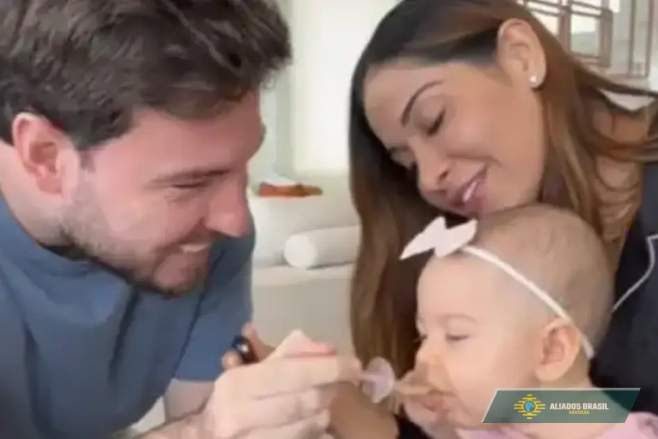 Maíra Cardi pede orações após internação da filha de 6 meses
