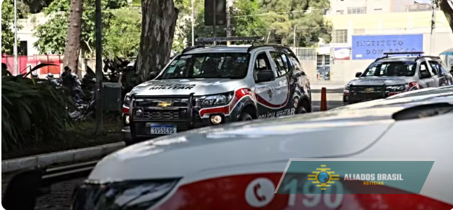 Mira no marido, acerta o PM: Mulher atropela policial por engano durante briga de casal