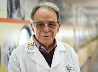 Morre Eurípides Ferreira, médico que liderou primeiro transplante de medula óssea da América Latina