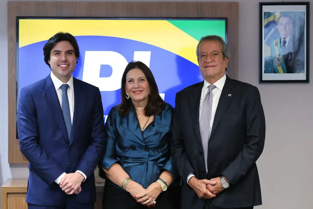 Neto de Juscelino Kubitschek se filia ao PL para disputar eleições