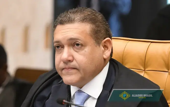 Nunes Marques toma posse como presidente do TSE em 12 de maio