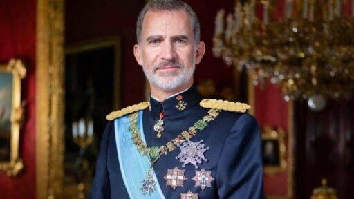 Obra polêmica expõe supostos relacionamentos secretos do rei Felipe VI com homens