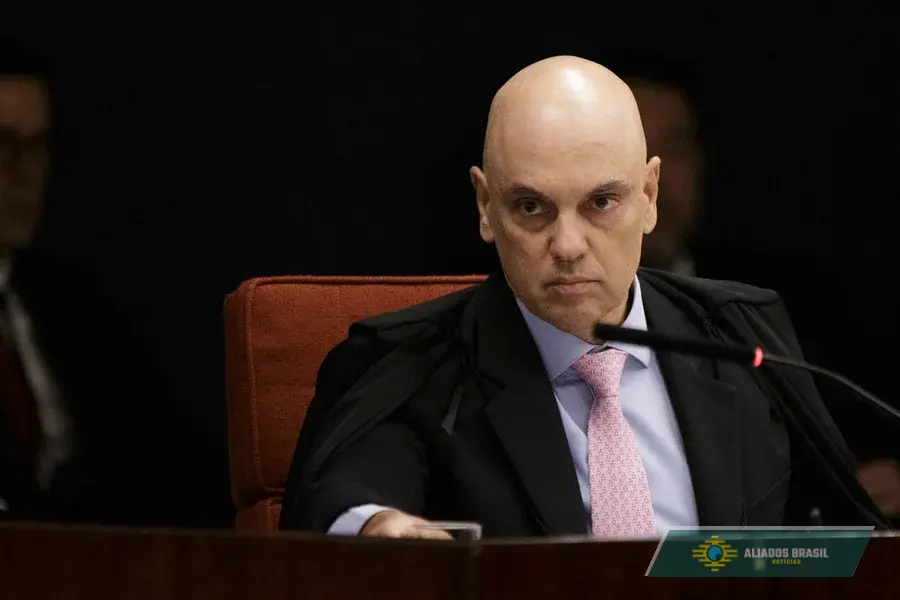 Os três deputados barrados por Moraes de visitar Filipe Martins