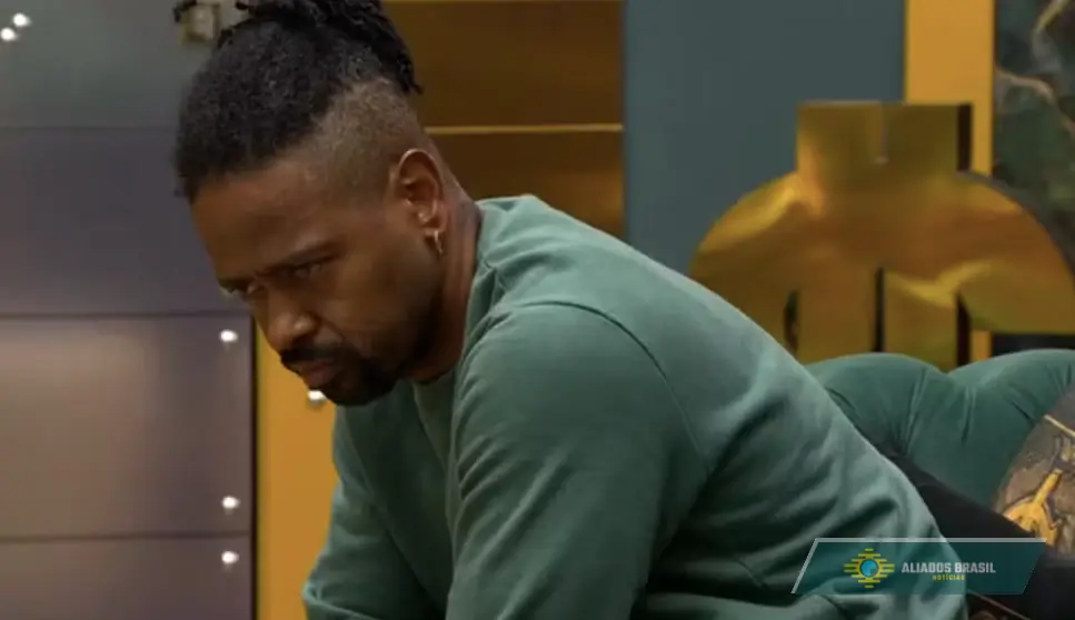 Participante do BBB 26 é levado para exames após passar mal