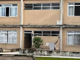 Prédio de quatro andares afunda, fere moradores e local é evacuado às pressas em Itajaí; VÍDEO