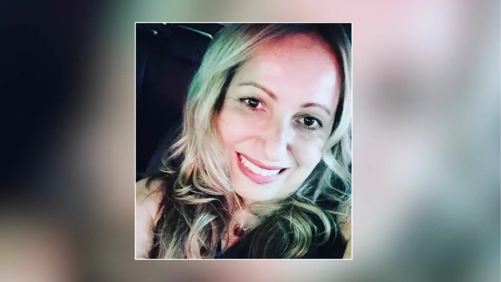 Professora foi seriamente ferida nas mãos ao proteger alunos