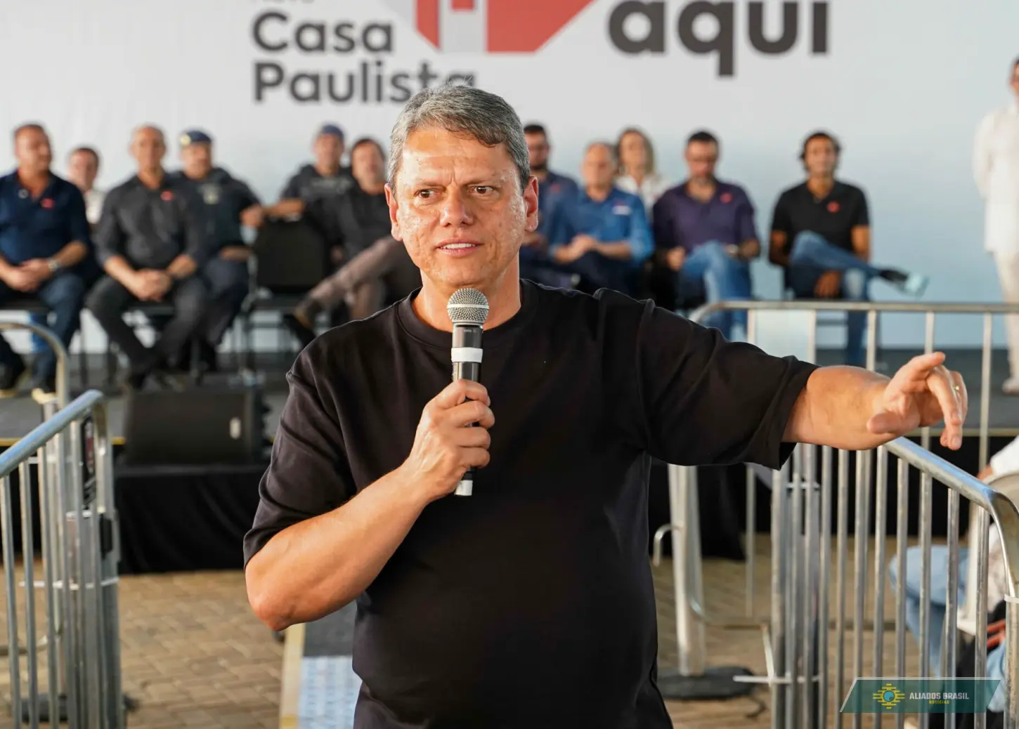 São Paulo: Tarcísio seria reeleito em 1° turno se eleição fosse hoje