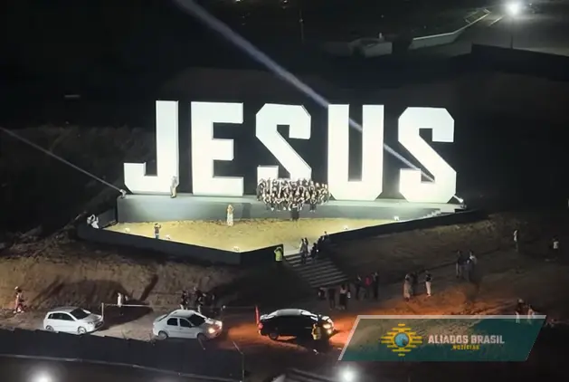 SP: Igreja inaugura letreiro de 8 metros com nome Jesus