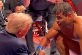 Após vitória no UFC, Borrachinha recebe elogio de Trump e diz: “As coisas não estão boas no Brasil”